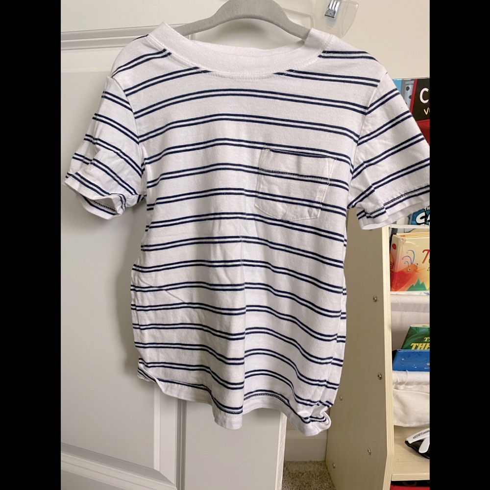 Carter’s 4T t-shirt